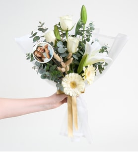 Fotoğraf Pankartlı Bukette Gül, Gerbera ve Lilyum