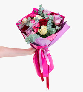 Lila Bukette Lila, Pembe, Beyaz ve Kırmızı Güller
