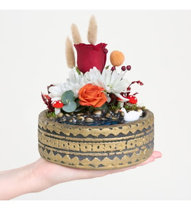 Ring Saksıda Güllü ve Papatyalı Teraryum