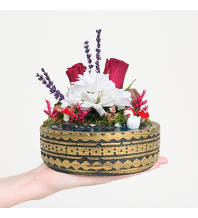 Ring Saksıda Kırmızı Gül ve Papatya Teraryum