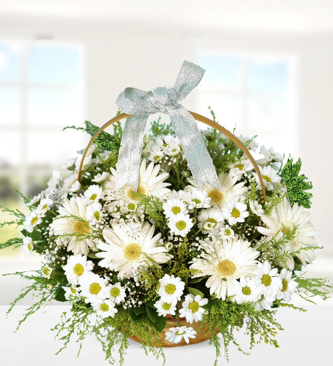 Sepette Gerbera ve Krizantemler